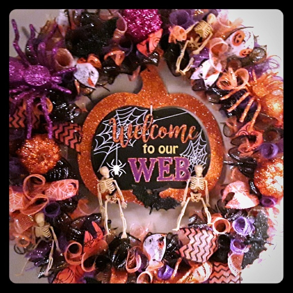 Halloween wreath - Picture 1 of 1